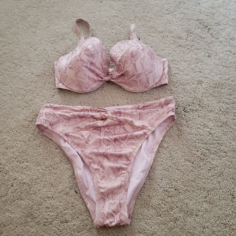 Victoria's Secret Pink Snake Print Size 36DD/XL
